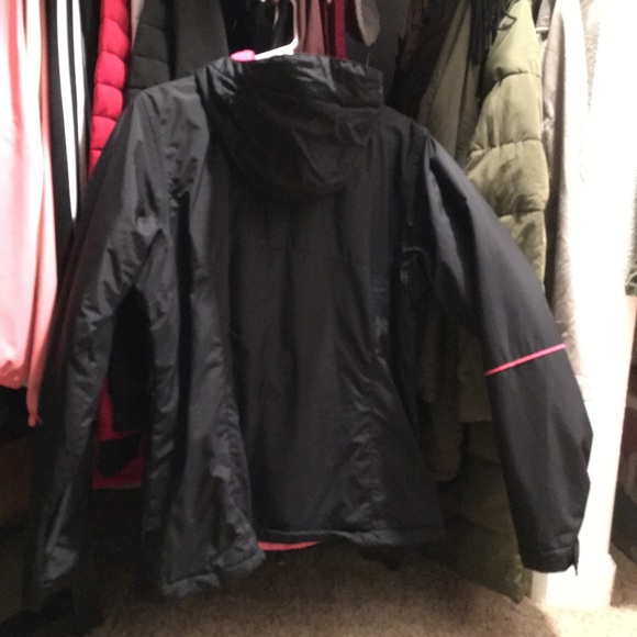 Jacket 🧥 - Picture 7 of 10